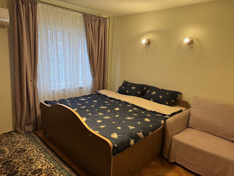 13 Septembrie, str. Baltagului ap. 2 camere cu centrala proprie si parcare