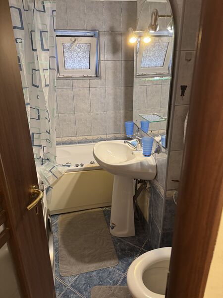 13 Septembrie, str. Baltagului ap. 2 camere cu centrala proprie si parcare